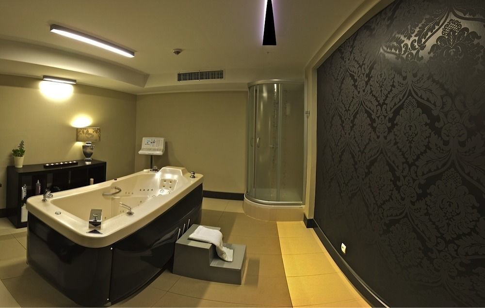 Hotel Nowy Dwor Elizy Blisko Sky Bridge Dlugopole-Zdroj Bagian luar foto